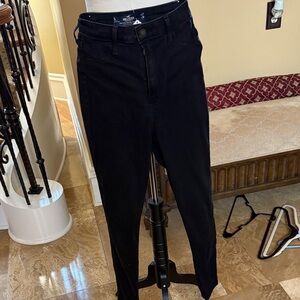 Hollister Curvy Ultra High-Rise Black Jeans